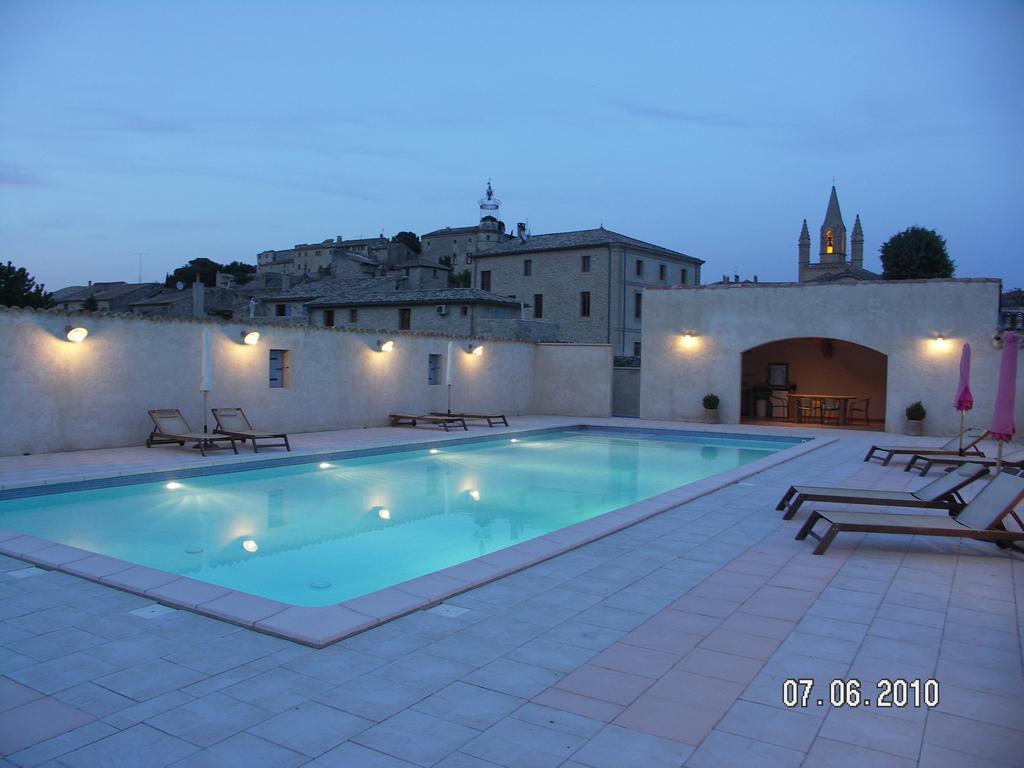 Domaine Saint Martin Hotel Valliguieres Kültér fotó