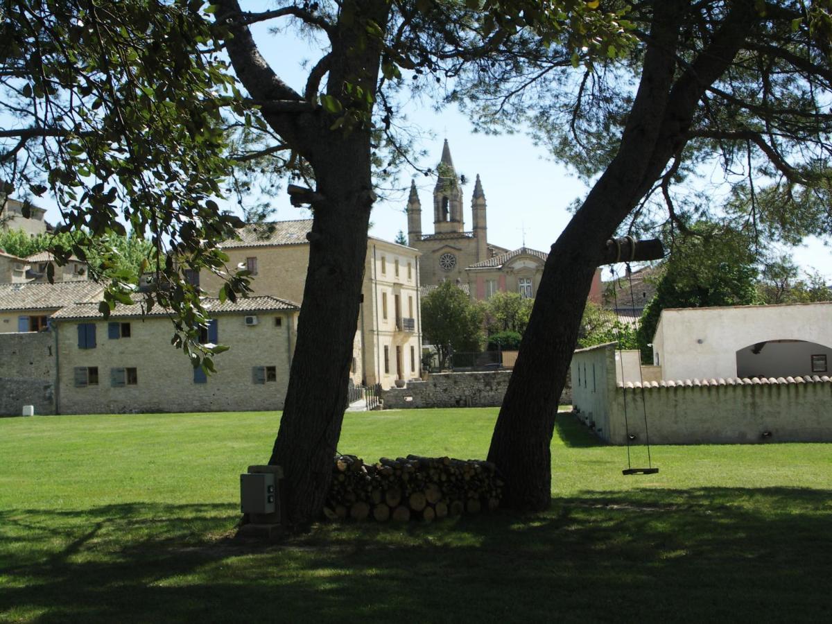Domaine Saint Martin Hotel Valliguieres Kültér fotó